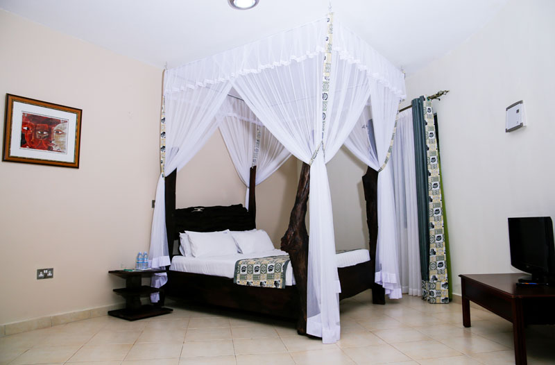 Four-poster bed at Maya Nature Resort.