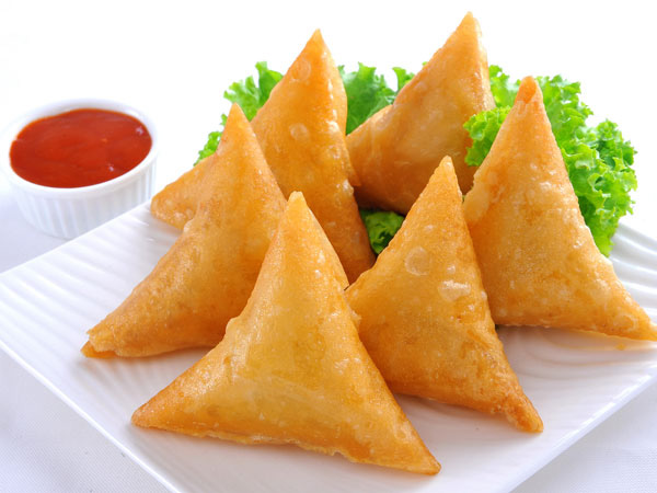 Snacks and samosas at Maya Nature Resort